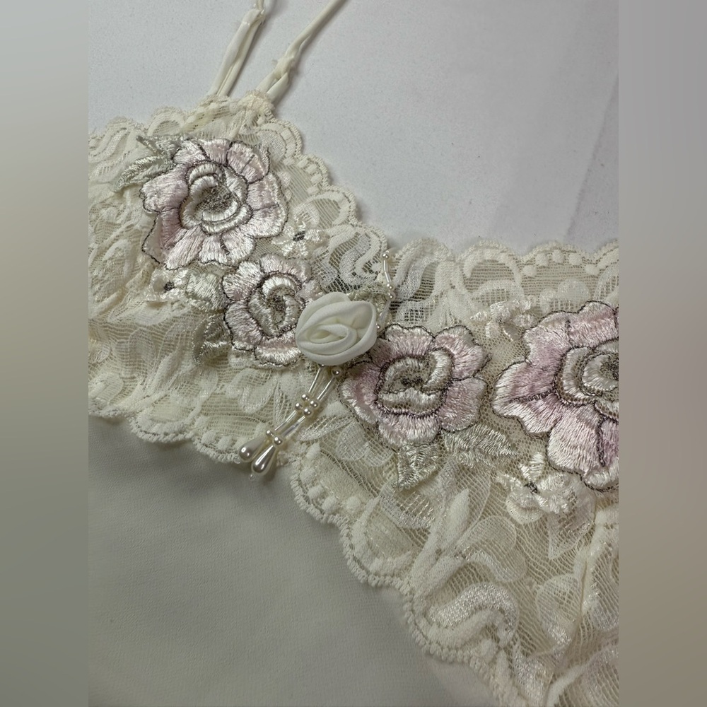 Alexandra Nicole Elegant White Sheer Nightgown Lace Pearl Detailing Size Large - Picture 6 of 10